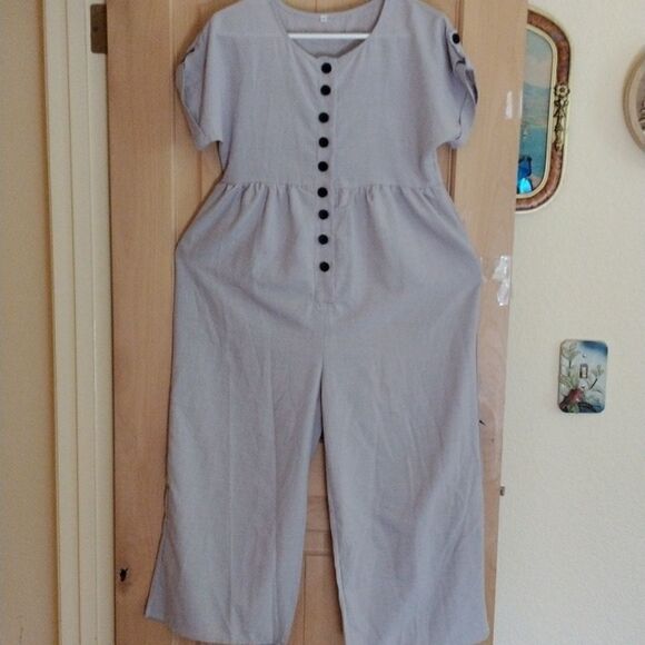 Jumpsuit in Light Taupe - Picture 2 of 14